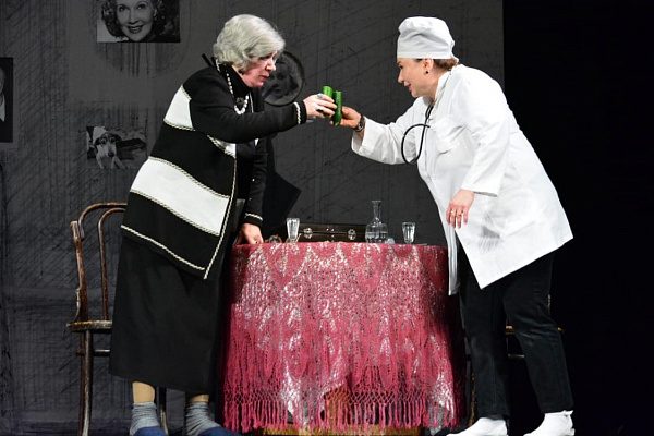 фотография Раневская. Сквозь смех и слезы