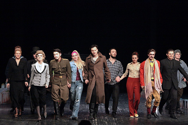 фотография ДО+ВЛА=ТОВ