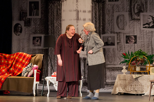 фотография Раневская. Сквозь смех и слезы