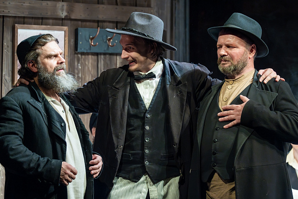 фотография Тевье-молочник