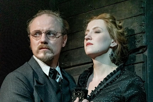 фотография КАРАМАЗОВЫ